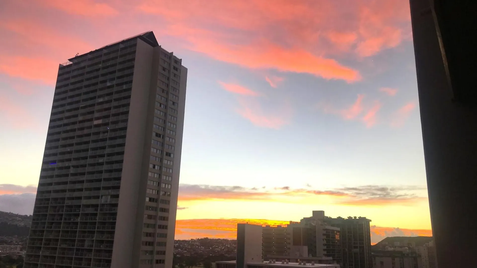 Royal Kuhio 2304 - Spacious Studio With Stunning Mountain Views In The Heart Of Waikiki! Honolulu 0*,
