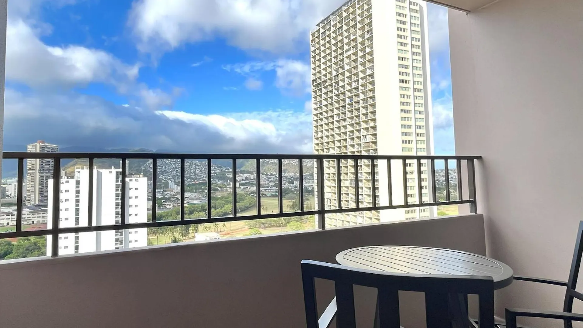 Casa vacanze Royal Kuhio 2304 - Spacious Studio With Stunning Mountain Views In The Heart Of Waikiki! Honolulu